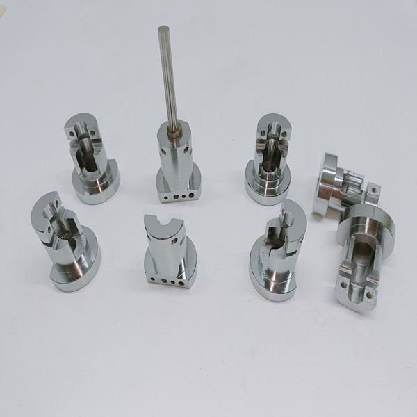 パンチコ​​ンポーネント