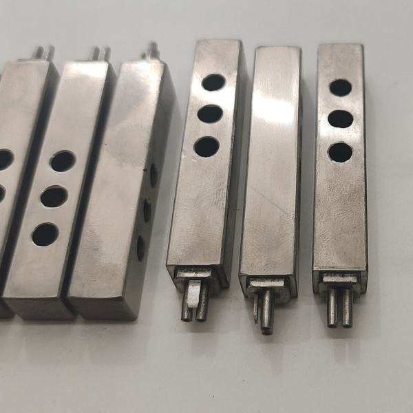 カスタマイズされた精度アセンブルラインツール